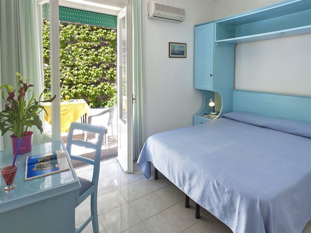 Hotel Villa D'Orta Ischia Extérieur photo