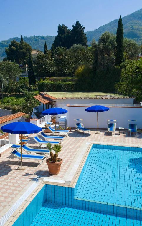 Hotel Villa D'Orta Ischia Extérieur photo
